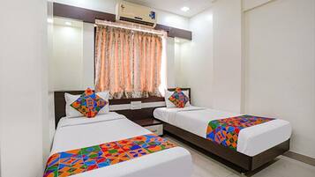 Egyptian cotton sheets, premium bedding, in-room safe, free WiFi