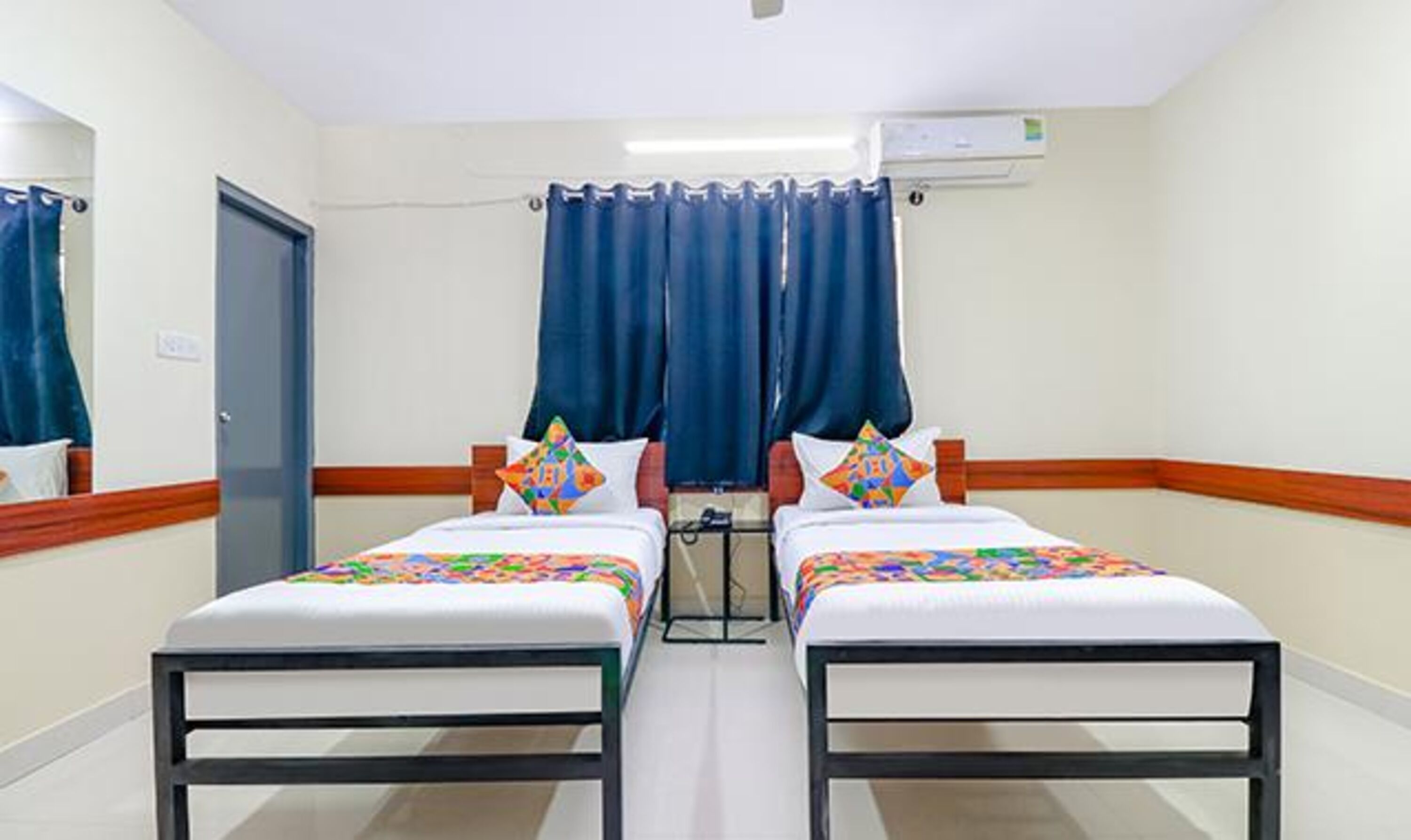 egyptian cotton sheets, premium bedding, in-room safe, free wifi