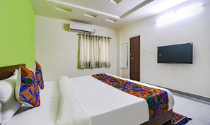 Egyptian cotton sheets, premium bedding, in-room safe, free WiFi - Fabhotel Stone Gallery (Hyderabad)