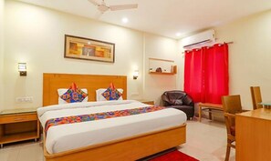 Premium Room | Egyptian cotton sheets, premium bedding, in-room safe, free WiFi - Fabhotel Space Styling Inn (Hyderabad)