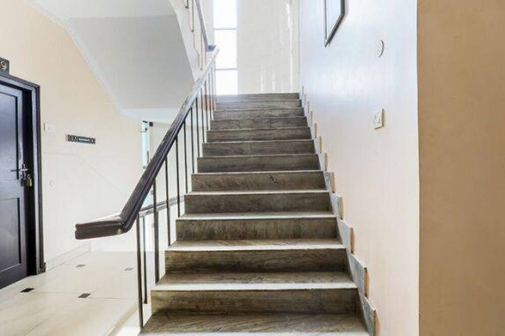 Fabhotel Statiq Inn