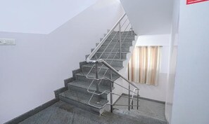 Lobby - Fabexpress Svs Residency (Chennai)