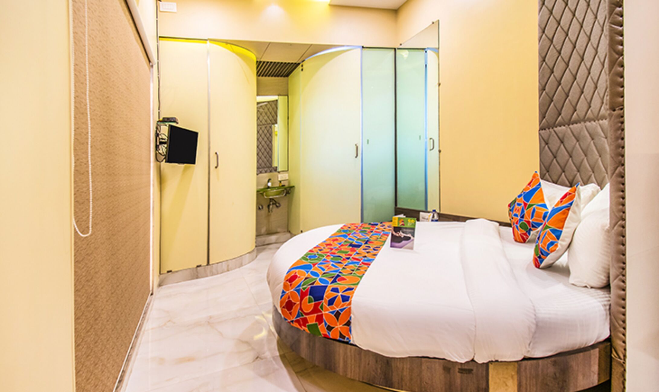 Photo - FabHotel Seven Hills - Nr Mumbai International Airport