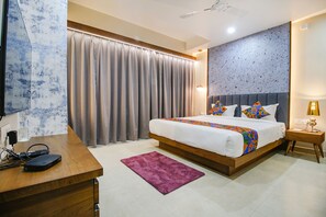 Deluxe-Zimmer | Bettwäsche aus ägyptischer Baumwolle, hochwertige Bettwaren, Zimmersafe