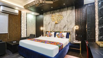 Executive Room | Egyptian cotton sheets, premium bedding, in-room safe, free WiFi