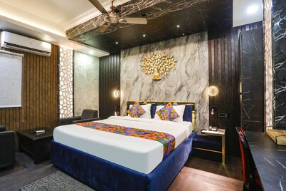 Fabhotel Greenstar Inn