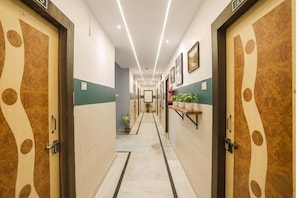 Lobby - Fabhotel Greenstar Inn (Bhubaneshwar)