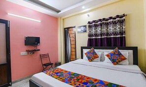 Deluxe Room - Fabexpress Comfort Inn (Barasat)
