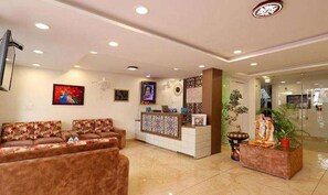 Reception - Fabhotel Red Coral (Haridwar)