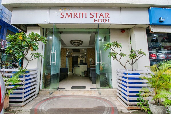 Property entrance - Fabhotel Smriti Star (Bhopal)
