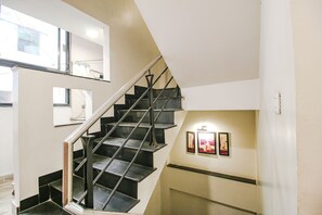 Staircase - Fabhotel Smriti Star (Bhopal)