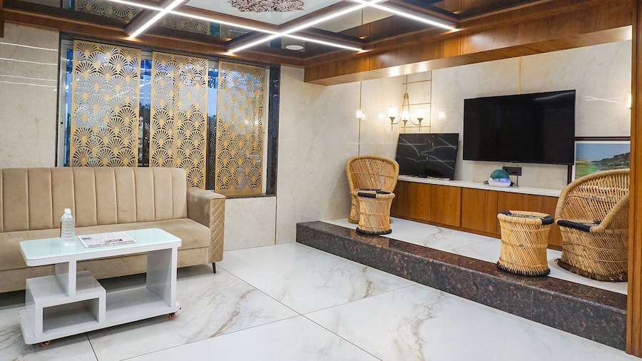 Fabhotel Prime Shourya Residency