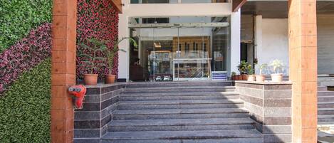 Entrée de l’hébergement