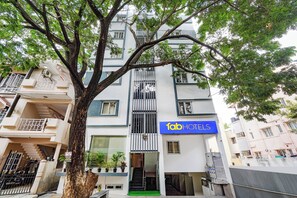 Exterior - FabHotel Happy Home Stay (Bengaluru)