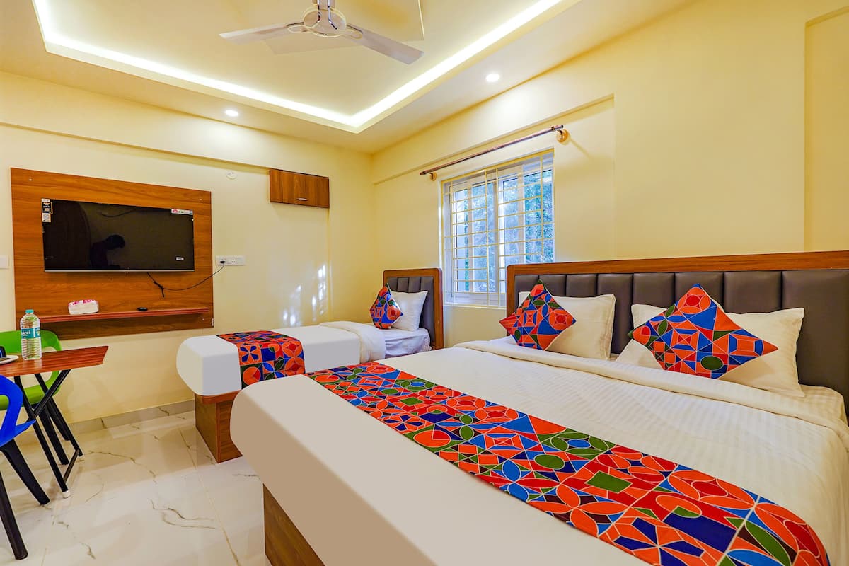 egyptian cotton sheets, premium bedding, in-room safe, soundproofing