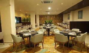 Restaurant - Hotel Vdara (Vijayawada)