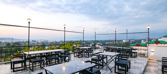 Fabhotel Grover