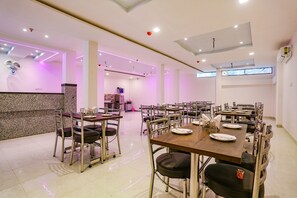Restaurant - Fabhotel Relax Inn I (Kanpur)