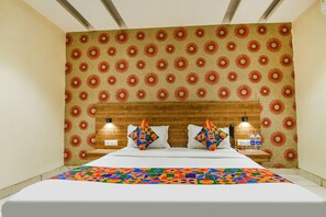 Egyptian cotton sheets, premium bedding, in-room safe, free WiFi - FabHotel Prime Golden Glory (New Delhi)