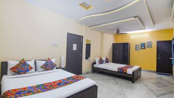 Luxury Room | Egyptian cotton sheets, premium bedding, in-room safe, free WiFi