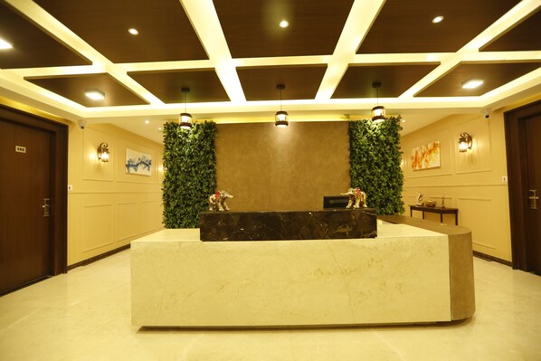 10 slaapkamers, een bureau, een laptopwerkplek, gratis wifi