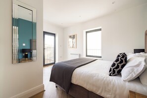 One Bedroom Apartment | Desk, iron/ironing board, free WiFi, bed sheets