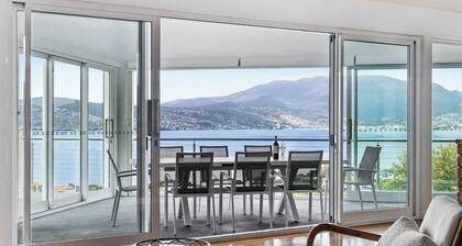 "House on the Hillside" with City Views Sleeps 12