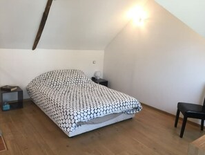 1 bedroom, WiFi - Charmante Maison Proche de Dinan -dinard - St Malo (Pleslin-Trigavou)