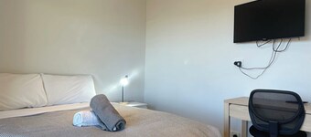 Lower Unit – Near CBD & Airport