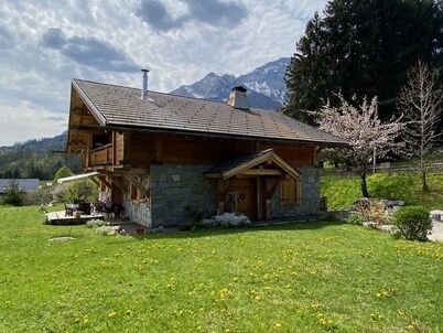 Chalet Les Champerons Entre Lacs et Montagnes