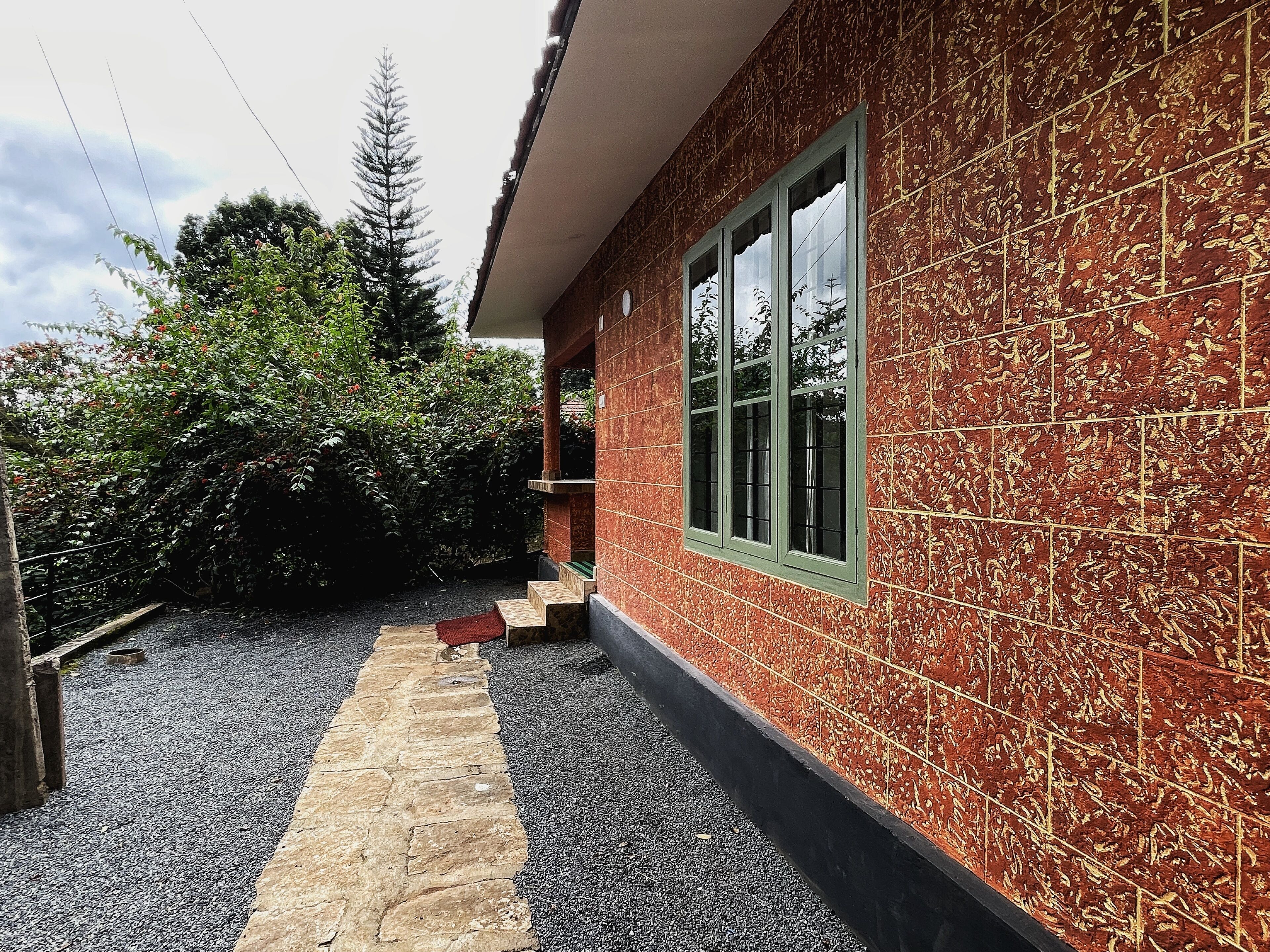 Quarto elite | Camas com colchões pillow-top, escrivaninha, Wi-Fi de cortesia