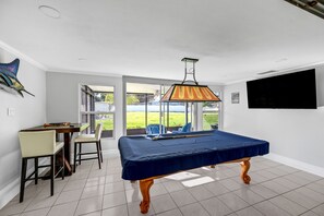 Spielezimmer
