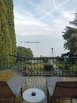 Deluxe Room, Terrace, Lake View (Tito) | Terrace/patio