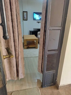 Classic Apartment | Living area - Airbnb Plug Kenya (Kisumu)