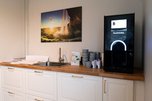 Aurora Igloo Dome-Standard | Coffee and/or coffee maker - Aurora Igloo South (Rangárþing ytra)