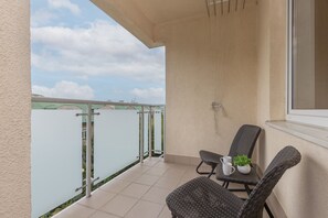 Balcony - Family Unique Apartment Wola by Renters (Warsaw)