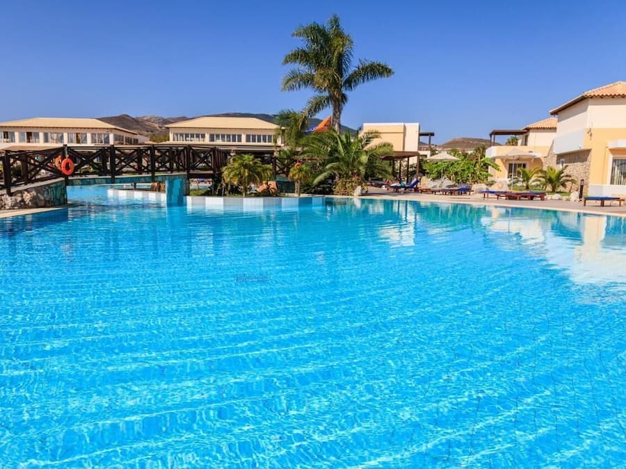 Indoor pool, seasonal outdoor pool, pool umbrellas, sun loungers