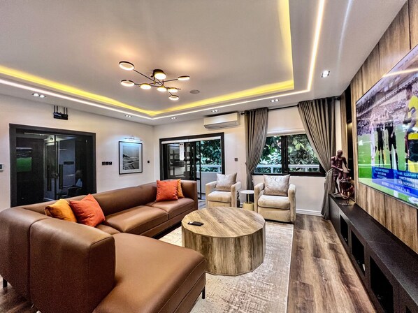 Apartment | Interior - Luxury, Contemporary 4-bed Apartment in Ikoyi (Lagos)