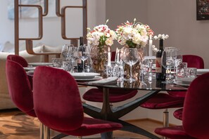 Dining - 3BR • Deluxe Palazzo • Complimentary Wine • Premier Location • Pitti Palace View (Firenze)