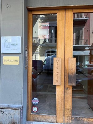 Entrée de l’hébergement