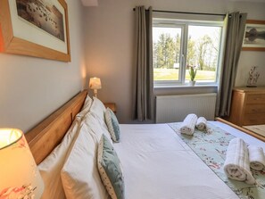 3 Schlafzimmer, Bügeleisen/Bügelbrett, Reisekinderbett, kostenloses WLAN