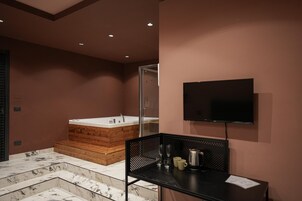 Ropa de cama hipoalergénica, colchones Select Comfort y minibar