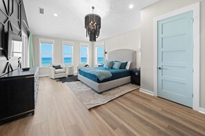 6 bedrooms, bed sheets - "Reel Lucky" Brand New Luxury Beachfront in PCB! (Panama City)