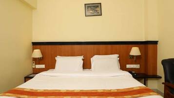 Business Double Room | Desk, soundproofing
