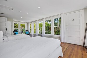 Hus, flere senger, kjøkken, hageutsikt (Casa Doble) | 4 soverom, individuelt dekorert og individuelt innredet