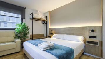 Standard Studio | Down comforters, soundproofing, iron/ironing board, cribs (surcharge)