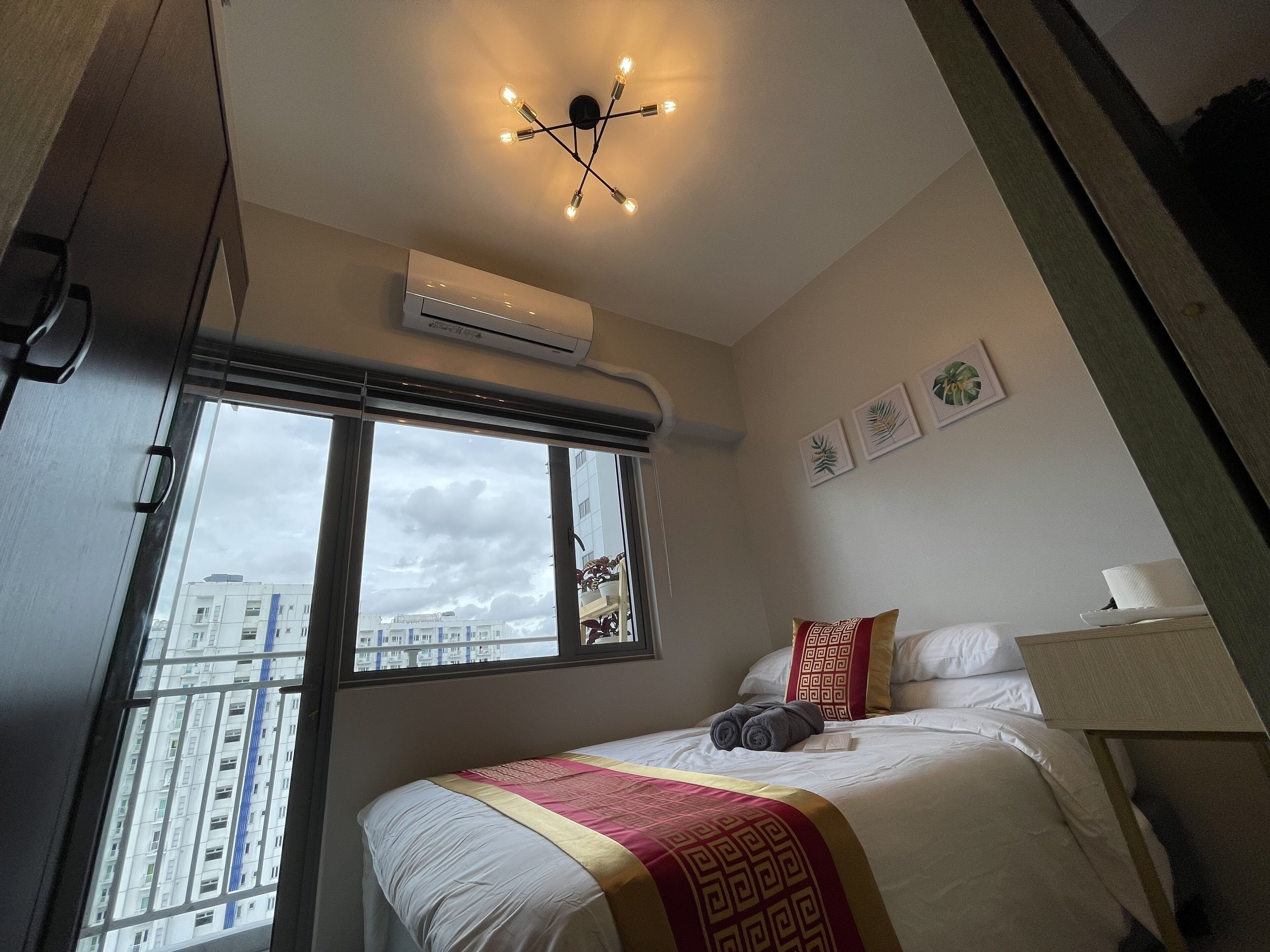 1 bedroom, free WiFi, bed sheets