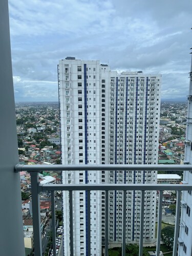 Grass Residences Aesthetic, Inexpensive Staycation