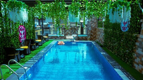 TN Max Luxury Home