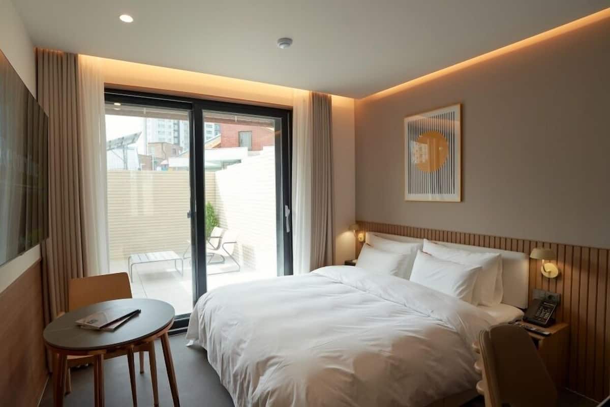 Deluxe kamer, terras | Een bureau, gratis wifi, individueel gedecoreerd